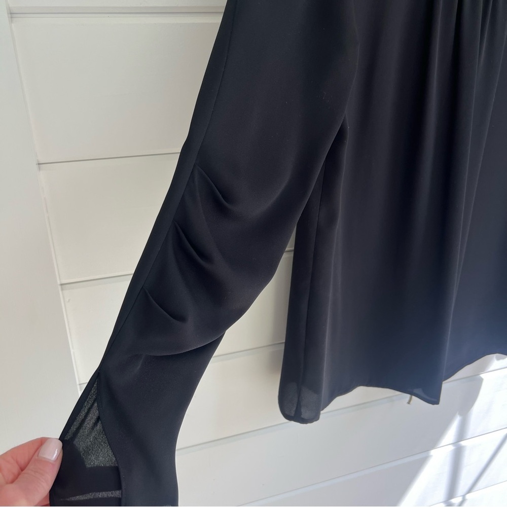 Bobeau Collection black blouse - Picture 3 of 6